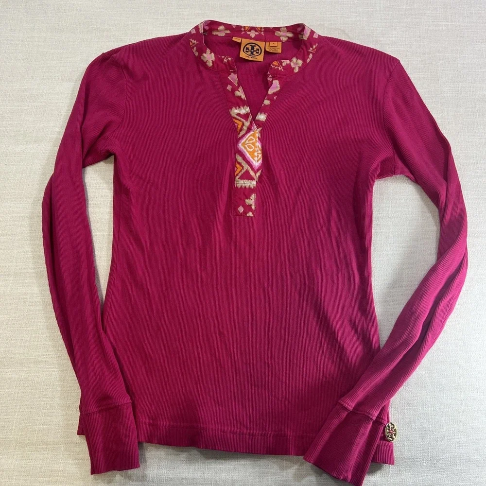 Torry Burch Top M Pink V Neck Cuffed Ribbed Balletcore Soft girl